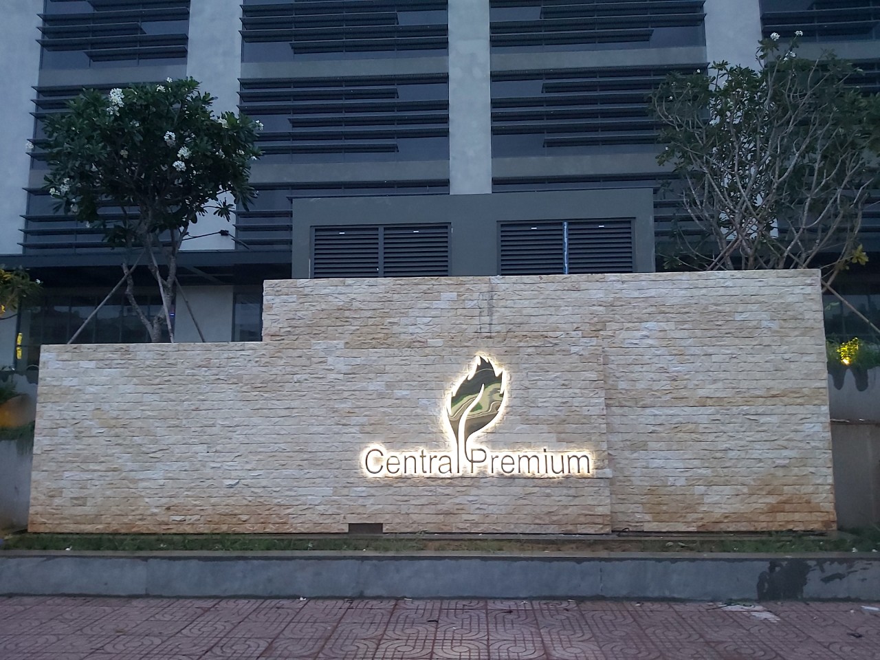Central Premium